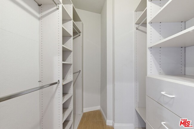 Photo - 10650 Kinnard Ave Unit 104