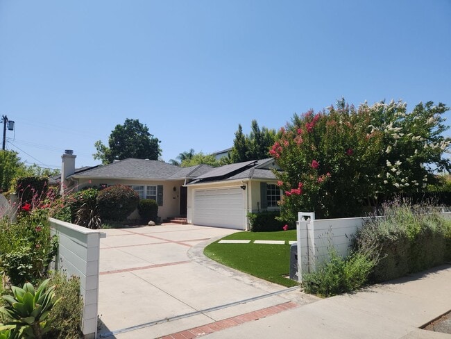 3bed/2bath 2,033sqft+GARAGE, SOLAR PANELS ... - 3bed/2bath 2,033sqft+GARAGE, SOLAR PANELS ... House
