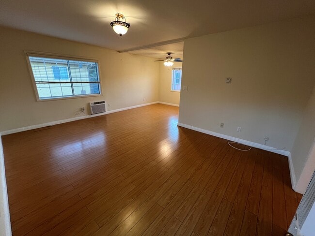 Photo - 1319 E California Ave Unit B