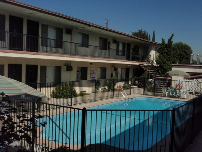 Photo - 1600 S Baldwin Ave Unit 18