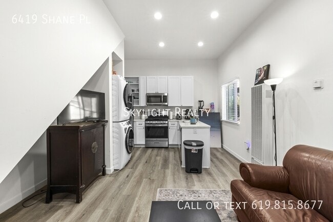 Photo - 6419 Shane Pl