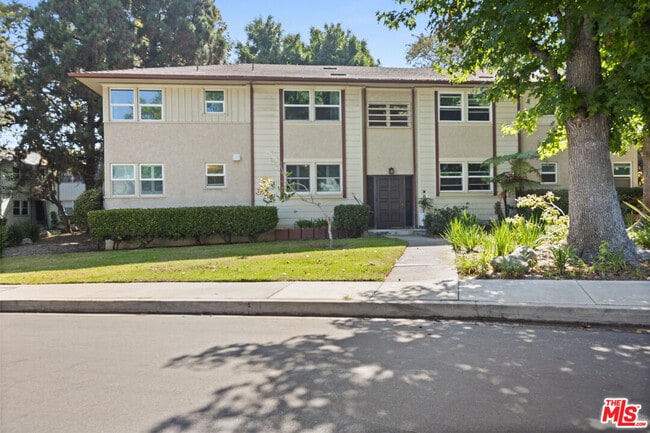 Photo - 5830 Bowcroft St Unit 4