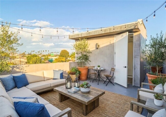 Photo - 1702 Redondo Blvd