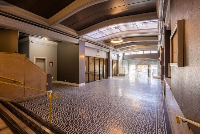 Photo - The Charleston Apartments