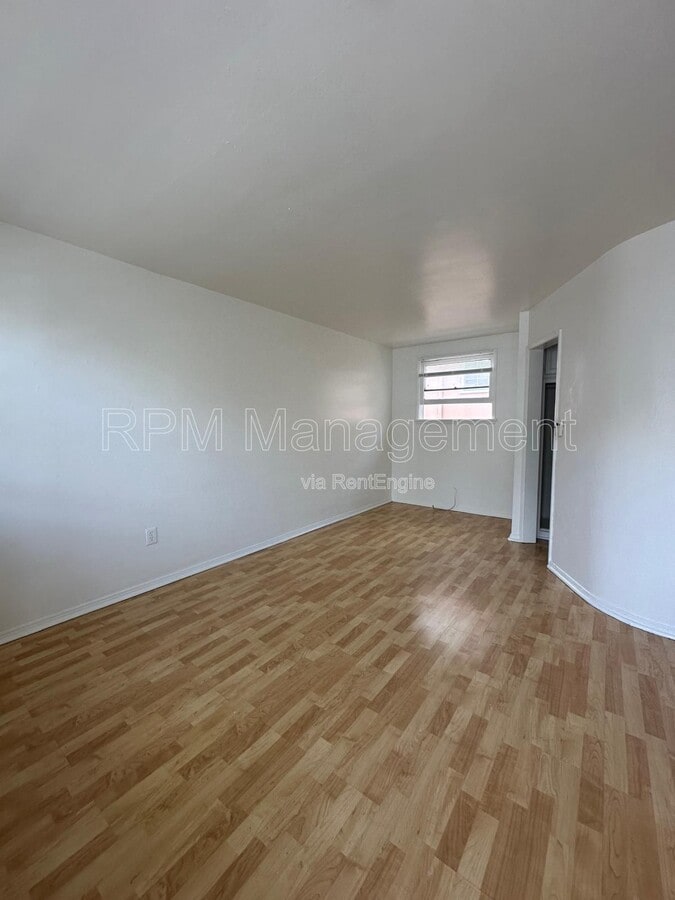 Photo - 1737 N Sycamore Ave Unit 204