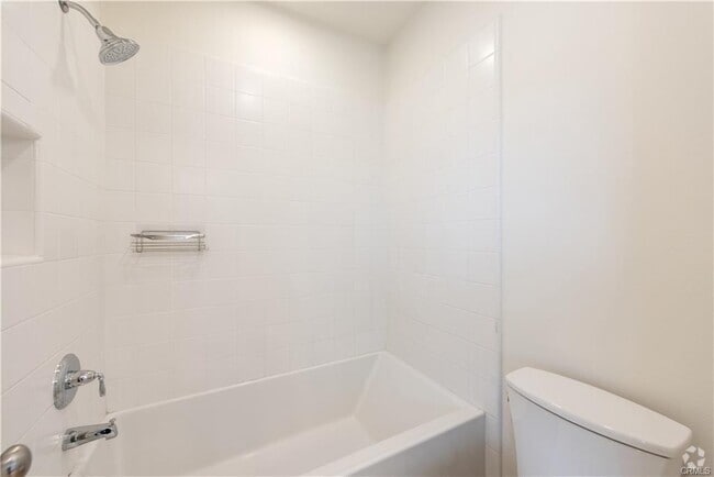 Building Photo - 77 Medford Rental