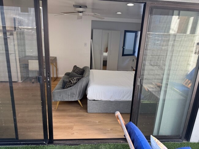 Photo - 468 27th St Unit A