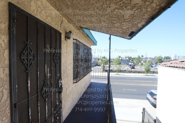 Photo - 830 E Anaheim St Unit 3