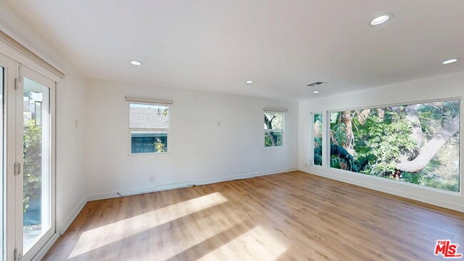 Photo - 3424 Oak Glen Dr