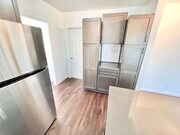 Photo - 1137 W 9th St House