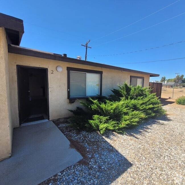 Building Photo - Nice and Cozy apartment in Apple Valley wi...