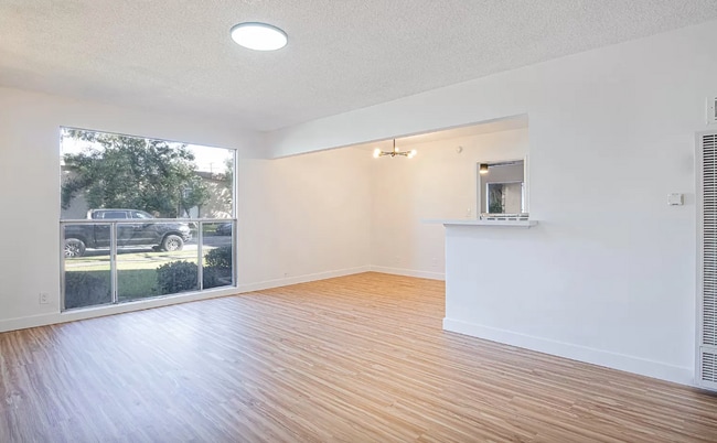 Photo - 527 W 15th St Condo Unit 6