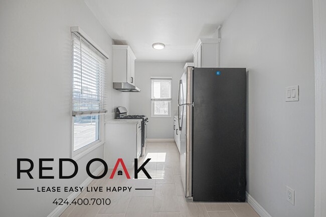 Photo - 855 Irolo St Unit 3