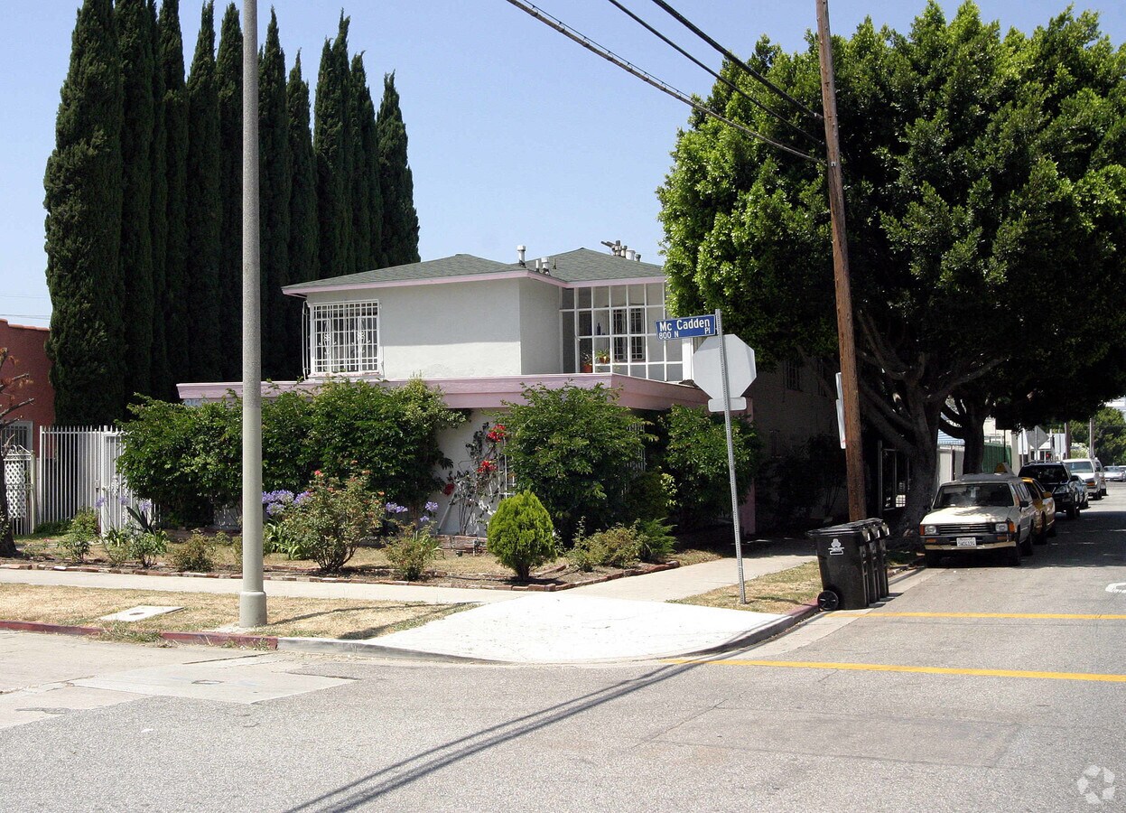 Photo - 859 N McCadden Pl