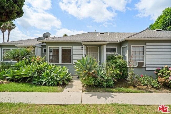 Photo - 7109 Flight Ave Condo