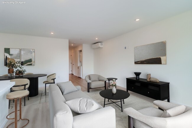 Photo - 3042-3044 J St Unit 101