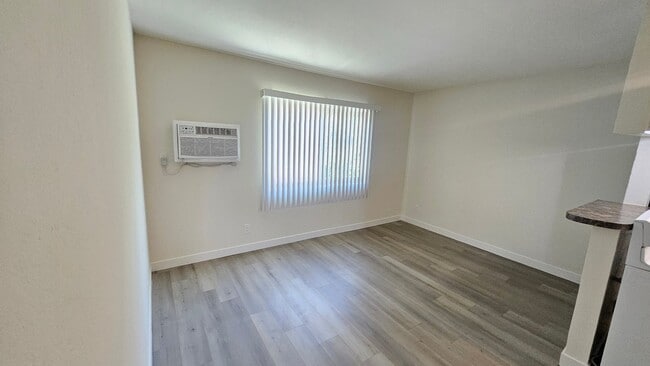 Photo - 6842 Fulton Ave Unit 19
