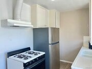 Photo - 122 Elm Ave Unit 9