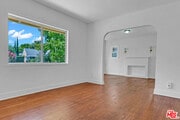 Photo - 736 N Poinsettia Pl