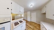 Photo - Beautiful 3 bedroom, 2 bathroom home in Re...