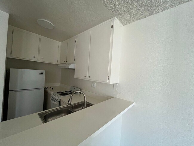 Photo - 9010 Tobias Ave Unit 317