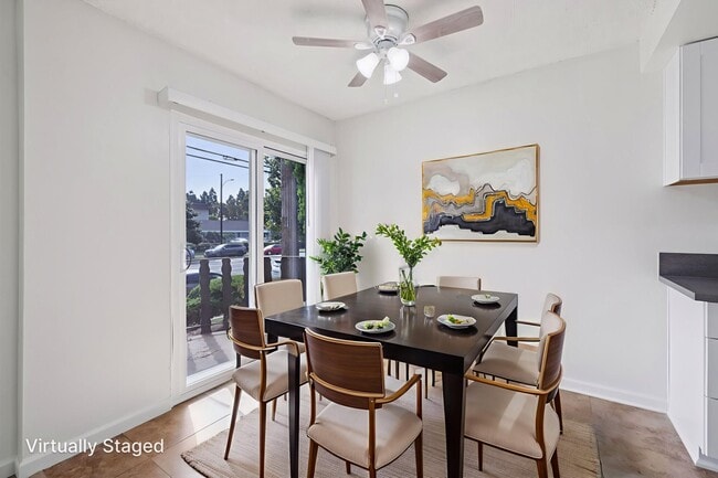 Sunny dining area - Vida Elegante