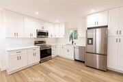 Photo - 638 W Glen Lyn Dr House