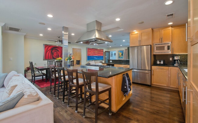 Photo - 807 Warren Ave Unit 807