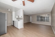 2BR, 2BA - 1,050SF - Living Room - 925 N. Inglewood Ave.