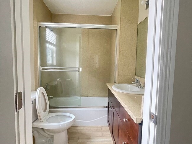 Photo - 5794 Burnham Ave