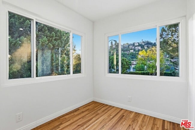 Photo - 1828 Silver Lake Blvd