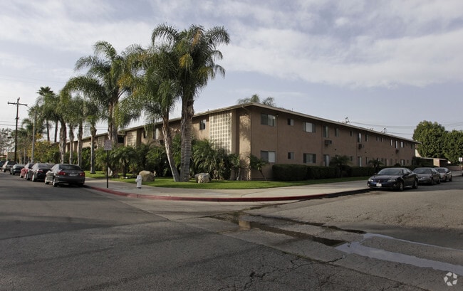 Building Photo - The Ponderosa