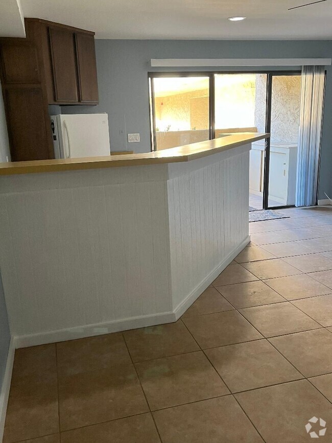 Building Photo - 5300 E Waverly Dr Unit N5110 Rental