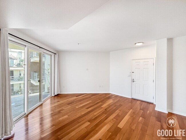 Photo - Beautiful 1BD/1BA Condo in Little Italy W/... Unit 408