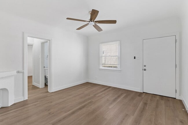 Photo - 1109 Loma Ave Unit 1117