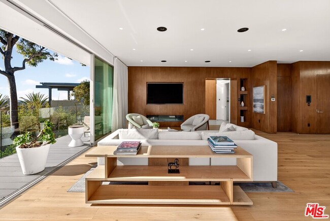 Photo - 9894 Beverly Grove Dr