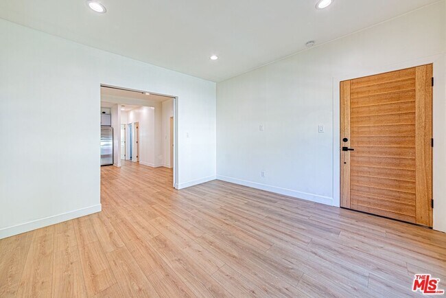 Photo - 1268 S Citrus Ave