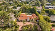Photo - 114 S Layton Dr House