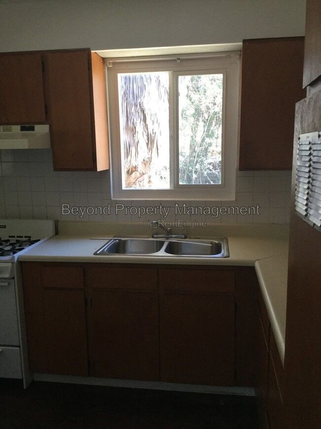 Photo - 2153 Drescher St