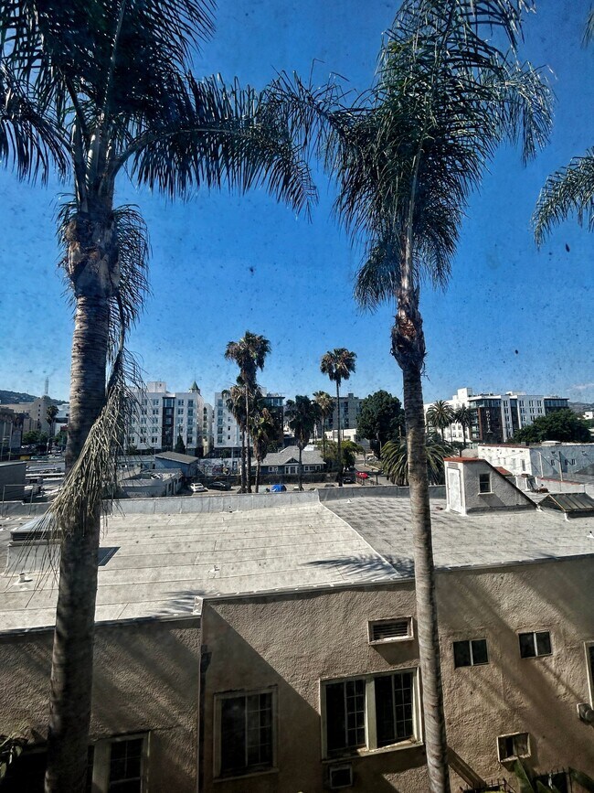 Photo - 1523 N McCadden Pl Unit 4055