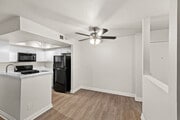 2BR, 2BA - 1,000SF - Dining Room - Fulton Gardens Apartments