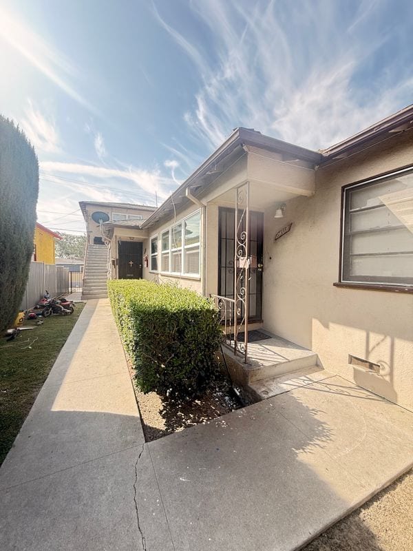 Photo - 2431 W Beverly Blvd