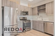 Photo - 1331 W 7th St Apartment Unit 511