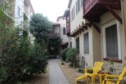 Photo - 1327-1329 N Vista St Apartments