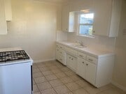 Photo - 1322 W 8th St