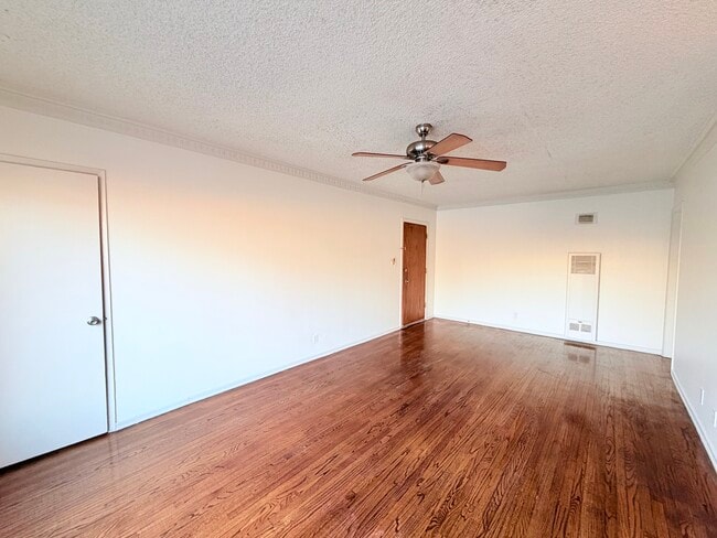 Photo - 5707 Virginia Ave Unit 8