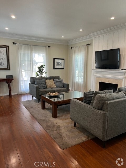 Building Photo - 1422 S Doheny Dr Rental