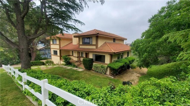 Photo - 2721 Broken Feather Ln