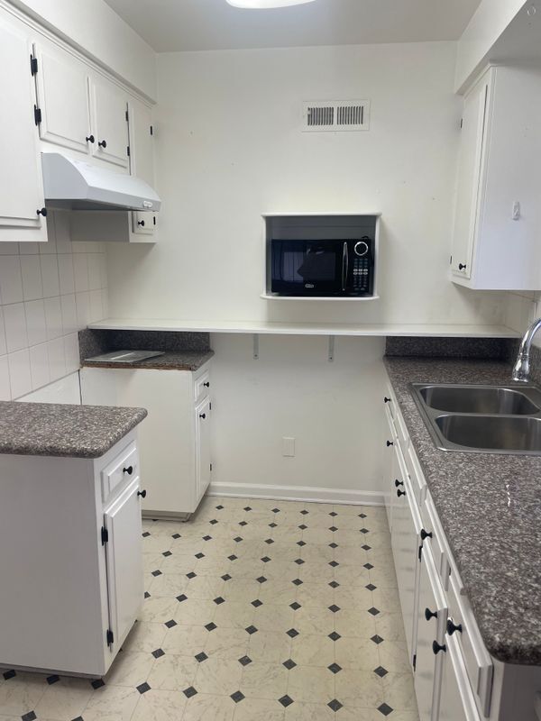 Photo - 4513 W 132nd St