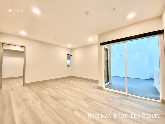 Photo - 1532 Brockton Ave Unit 310